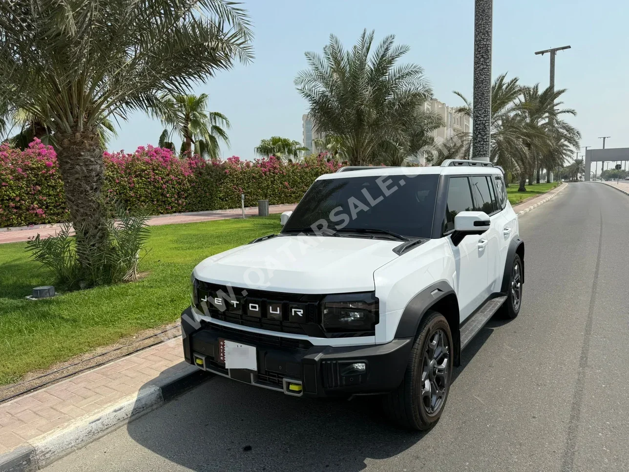 Jetour  T2  2025  Automatic  12,000 Km  4 Cylinder  Four Wheel Drive (4WD)  SUV  White  With Warranty