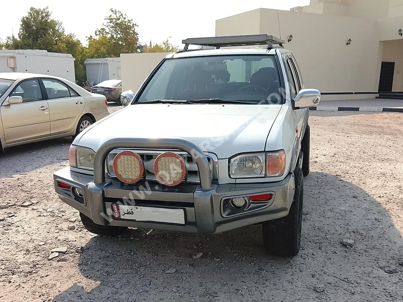 نيسان  باثفايندر  أس ال  2004  عادي  280,000 كم  6 سلندر  دفع رباعي  اس يو في  أبيض