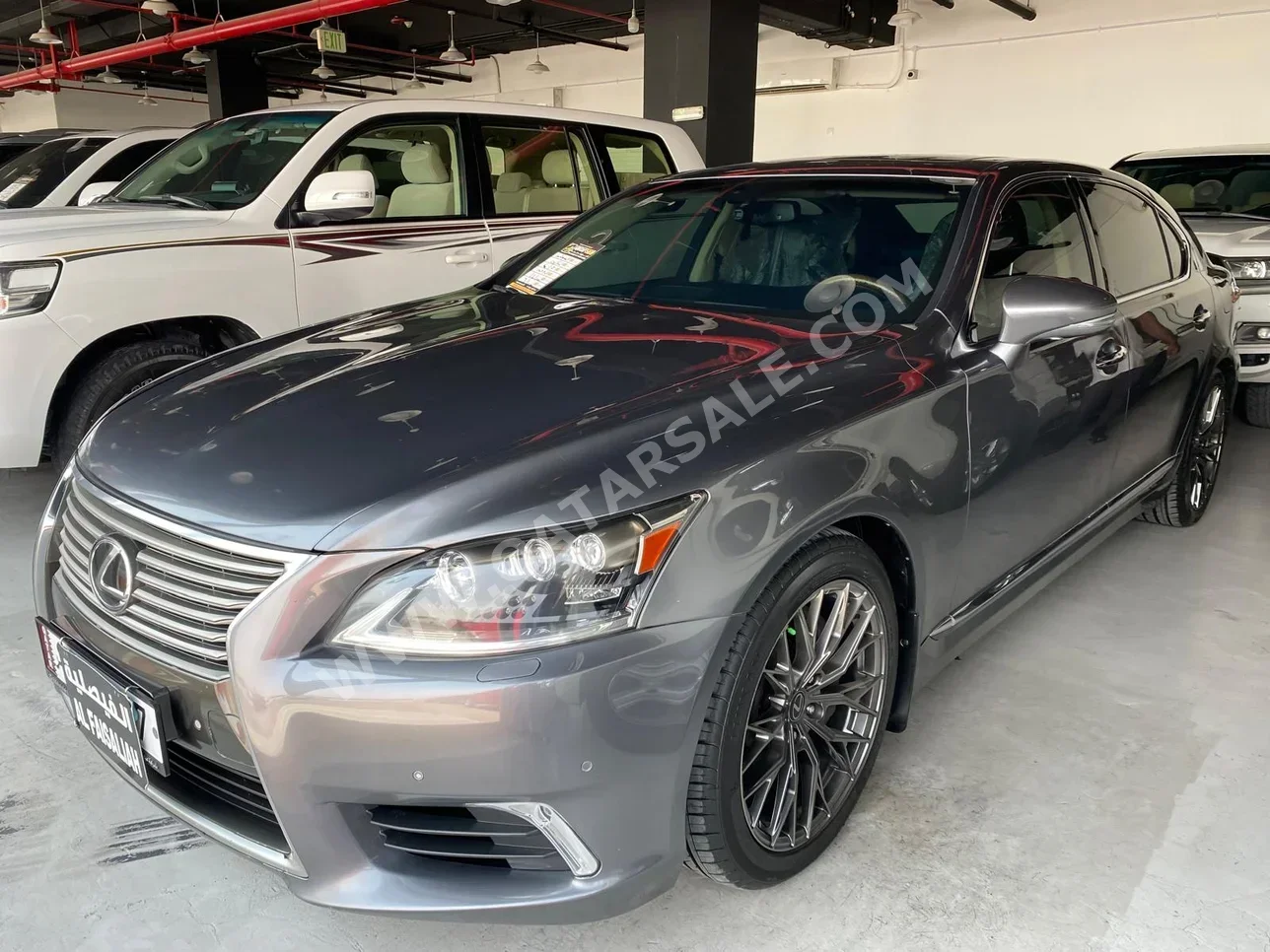 Lexus  LS  460 L  2015  Automatic  141,000 Km  8 Cylinder  Rear Wheel Drive (RWD)  Sedan  Gray