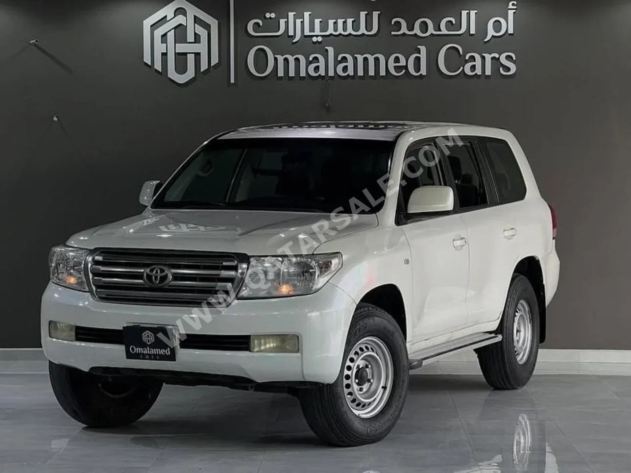 تويوتا  لاند كروزر  جي  2010  اوتوماتيك  456,000 كم  6 سلندر  دفع رباعي  اس يو في  أبيض