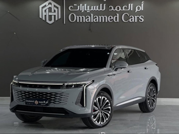 إكسيد  ار اكس  2024  اوتوماتيك  63,700 كم  4 سلندر  دفع كلي مستمر  اس يو في  رمادي  تحت الضمان