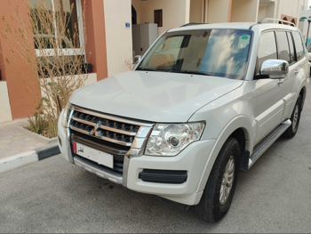 Mitsubishi  Pajero  3.5  2016  Automatic  107,000 Km  6 Cylinder  Four Wheel Drive (4WD)  SUV  White