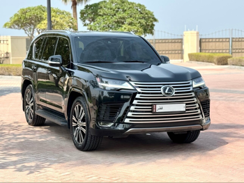 Lexus  LX  600 Luxury  2022  Automatic  112,000 Km  6 Cylinder  Four Wheel Drive (4WD)  SUV  Black  With Warranty