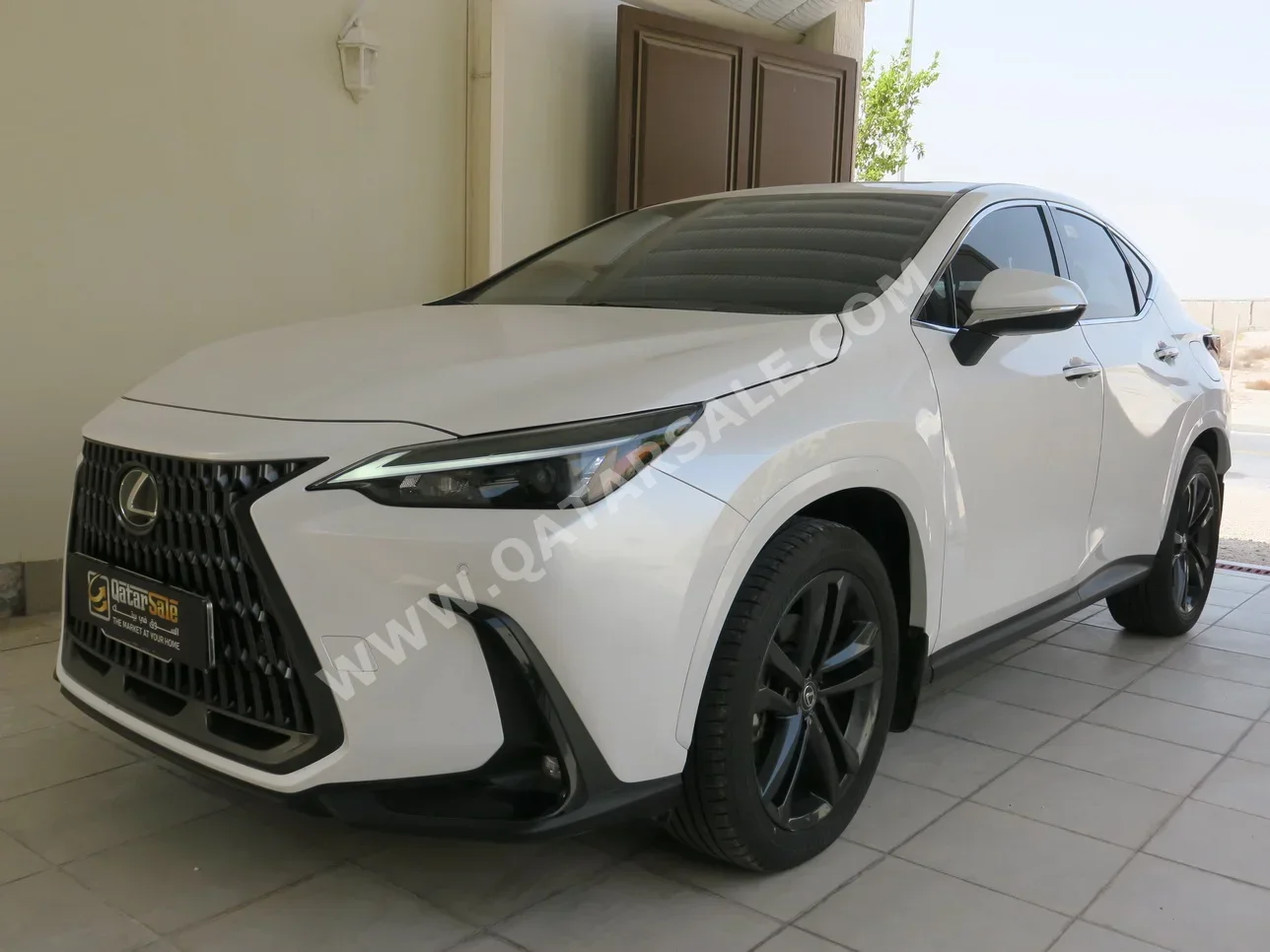 لكزس  ان اكس  350  2025  اوتوماتيك  9,397 كم  4 سلندر  دفع رباعي  اس يو في  أبيض لؤلؤي  تحت الضمان