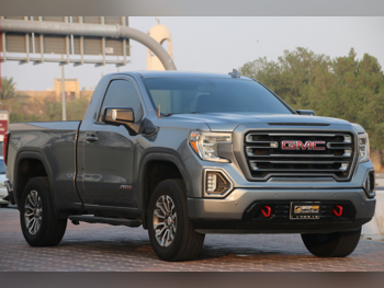 GMC  Sierra  AT4  2020  Automatic  78,000 Km  8 Cylinder  Four Wheel Drive (4WD)  Pick Up  Silver