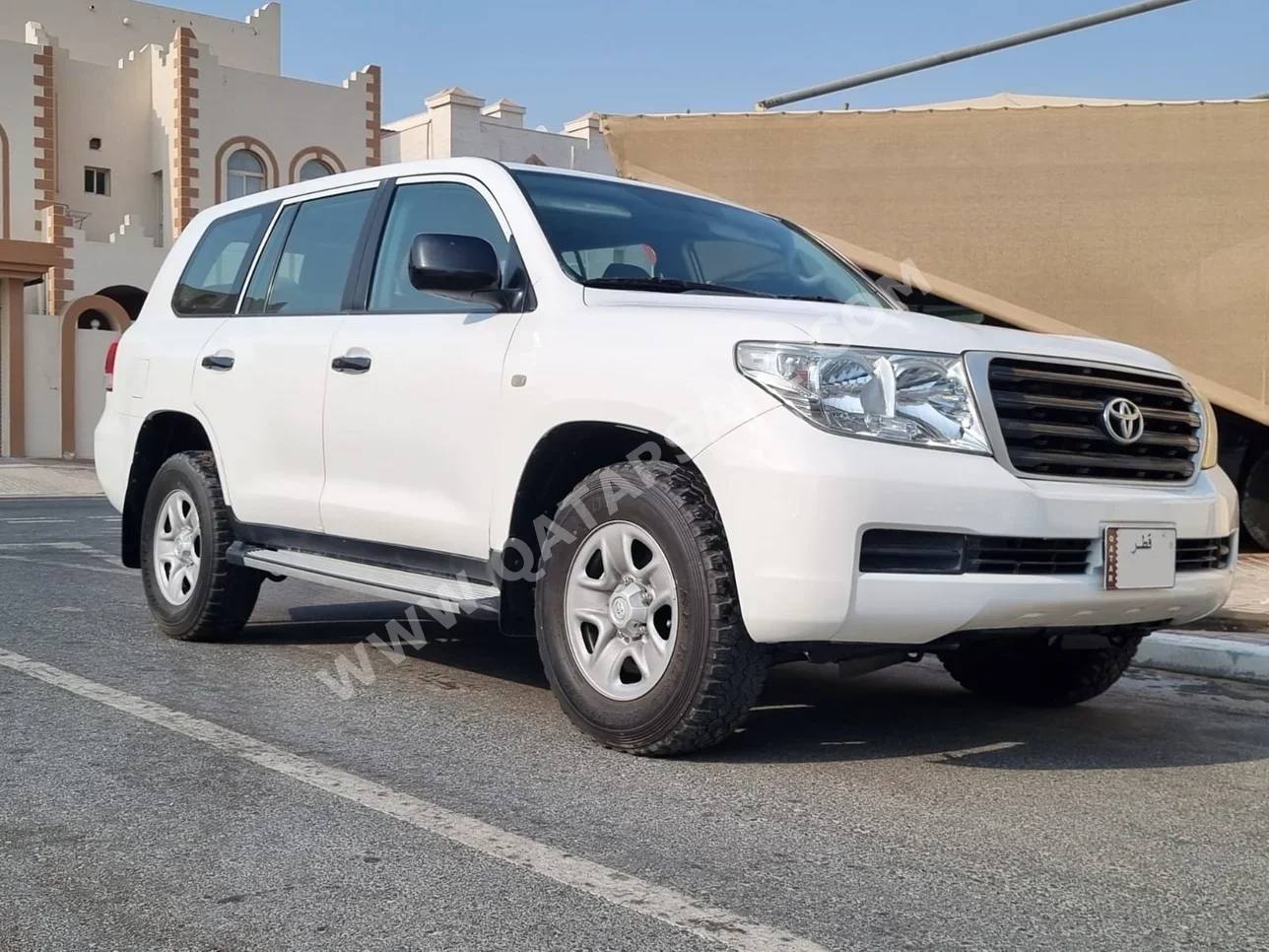 Toyota  Land Cruiser  G  2008  Manual  400,000 Km  6 Cylinder  Four Wheel Drive (4WD)  SUV  White