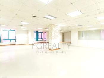 Commercial Offices - Not Furnished  - Doha  - Mushaireb