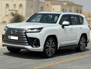 Lexus  LX  600 Luxury  2023  Automatic  141,000 Km  6 Cylinder  Four Wheel Drive (4WD)  SUV  White  With Warranty