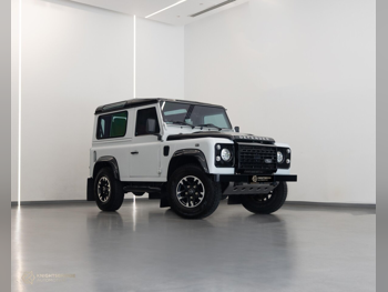 Land Rover  Defender  90  2016  Manual  61,600 Km  4 Cylinder  Four Wheel Drive (4WD)  SUV  White