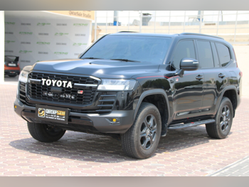 Toyota  Land Cruiser  GXR Twin Turbo  2022  Automatic  154,000 Km  6 Cylinder  Four Wheel Drive (4WD)  SUV  Black