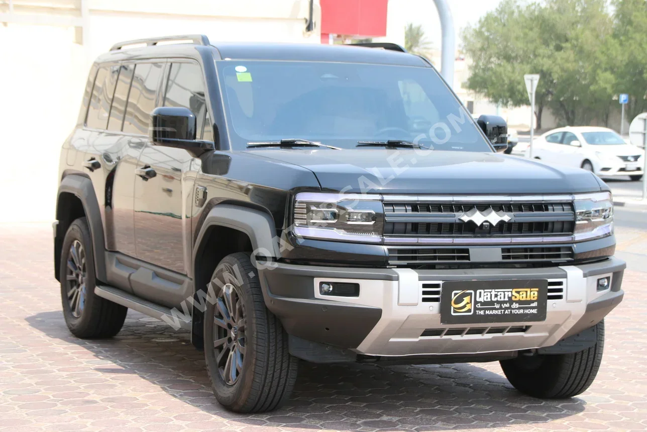 بي واي دي  ليوبيرد 5  2025  اوتوماتيك  900 كم  4 سلندر  دفع رباعي  اس يو في  أسود  تحت الضمان