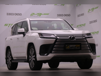 Lexus  LX  600 Luxury  2024  Automatic  30,000 Km  6 Cylinder  Four Wheel Drive (4WD)  SUV  White  With Warranty