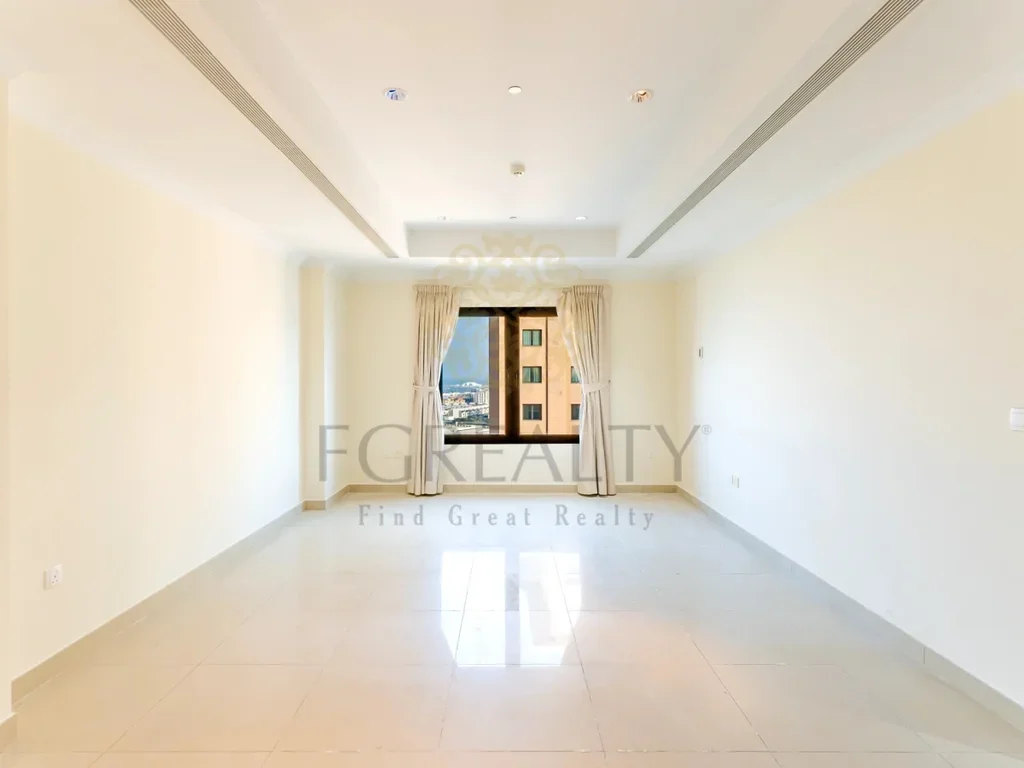 1 Bedrooms  Apartment  For Rent  in Doha -  The Pearl  Semi Furnished