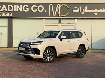 Lexus  LX  600 Luxury  2025  Automatic  12,000 Km  6 Cylinder  Four Wheel Drive (4WD)  SUV  White  With Warranty