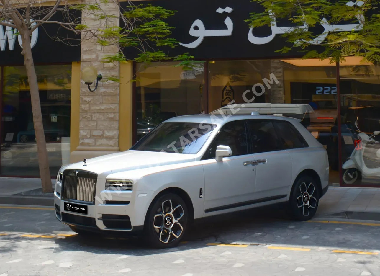 Rolls-Royce  Cullinan  Black Badge  2021  Automatic  38,000 Km  12 Cylinder  All Wheel Drive (AWD)  SUV  Silver