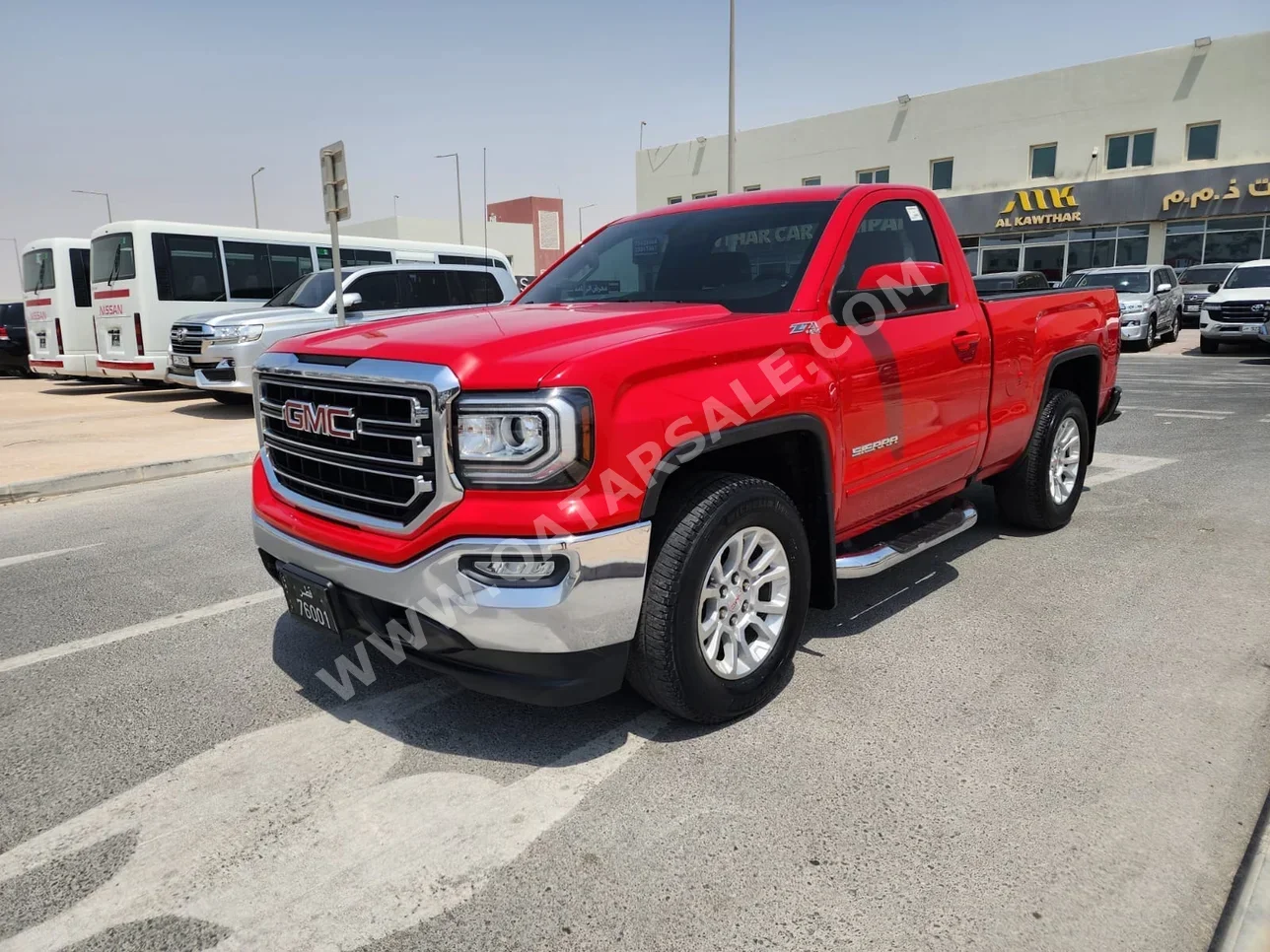 GMC  Sierra  SLE  2018  Automatic  210,000 Km  8 Cylinder  Four Wheel Drive (4WD)  Pick Up  Red