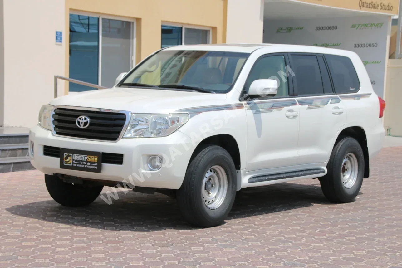Toyota  Land Cruiser  GX  2014  Automatic  314,000 Km  6 Cylinder  Four Wheel Drive (4WD)  SUV  Pearl