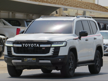 Toyota  Land Cruiser  GR Sport Twin Turbo  2023  Automatic  57,000 Km  6 Cylinder  Four Wheel Drive (4WD)  SUV  White  With Warranty