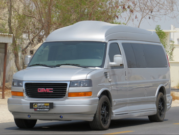 GMC  Savana  2011  Automatic  42,700 Km  8 Cylinder  Rear Wheel Drive (RWD)  Van / Bus  Silver