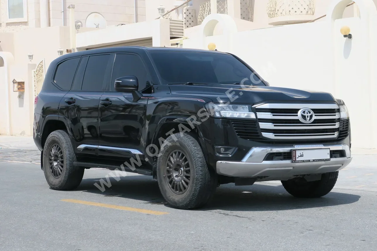 Toyota  Land Cruiser  GXR Twin Turbo  2022  Automatic  97,000 Km  6 Cylinder  Four Wheel Drive (4WD)  SUV  Black  With Warranty