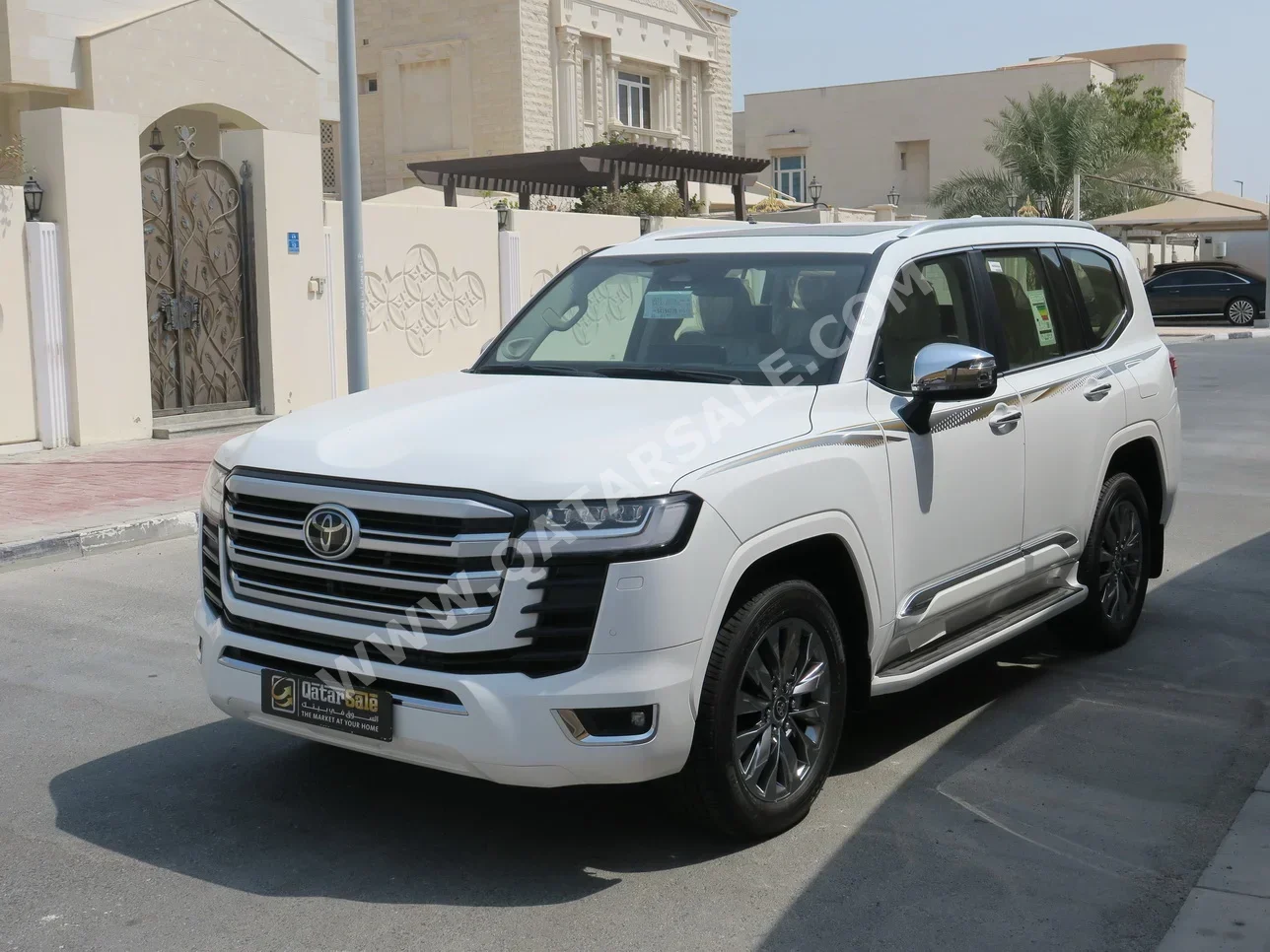 Toyota  Land Cruiser  VXR Twin Turbo  2025  Automatic  0 Km  6 Cylinder  Four Wheel Drive (4WD)  SUV  White  With Warranty