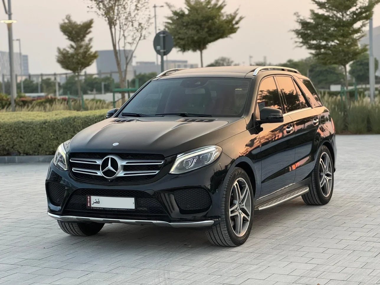Mercedes-Benz  GLE  400 AMG  2016  Automatic  105,000 Km  6 Cylinder  Four Wheel Drive (4WD)  SUV  Black