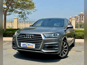 Audi  Q7  2017  Automatic  122,000 Km  6 Cylinder  Four Wheel Drive (4WD)  SUV  Gray