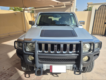 همر  اتش 3  2009  اوتوماتيك  139,000 كم  5 سلندر  دفع كلي مستمر  اس يو في  فضي