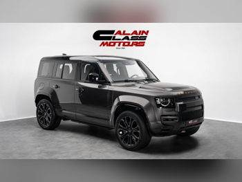 Land Rover  Defender  Octa  2025  Automatic  69 Km  8 Cylinder  All Wheel Drive (AWD)  SUV  Gray
