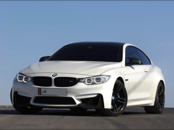 BMW  M-Series  4  2016  Automatic  133,000 Km  6 Cylinder  Rear Wheel Drive (RWD)  Coupe / Sport  White and Black
