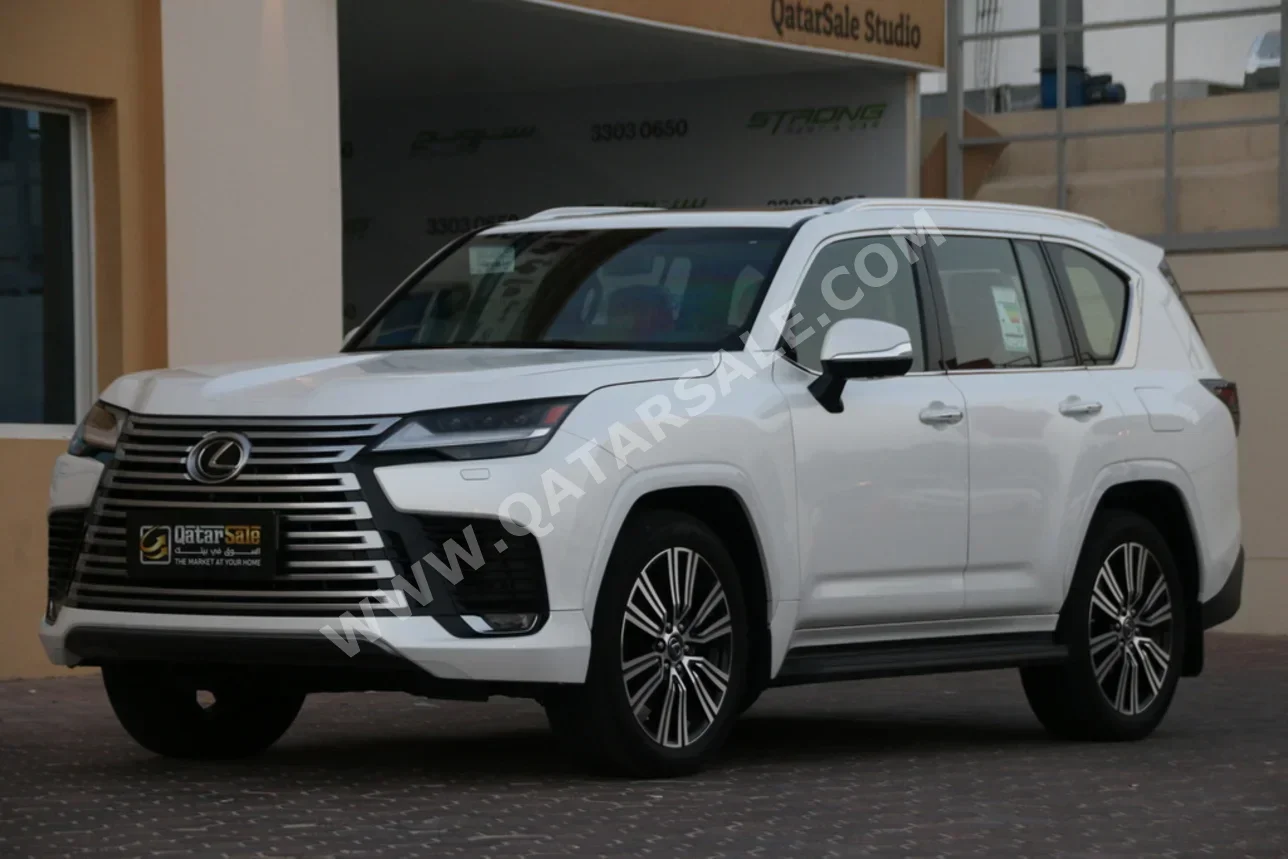 Lexus  LX  600 Luxury  2023  Automatic  21,000 Km  6 Cylinder  Four Wheel Drive (4WD)  SUV  White  With Warranty