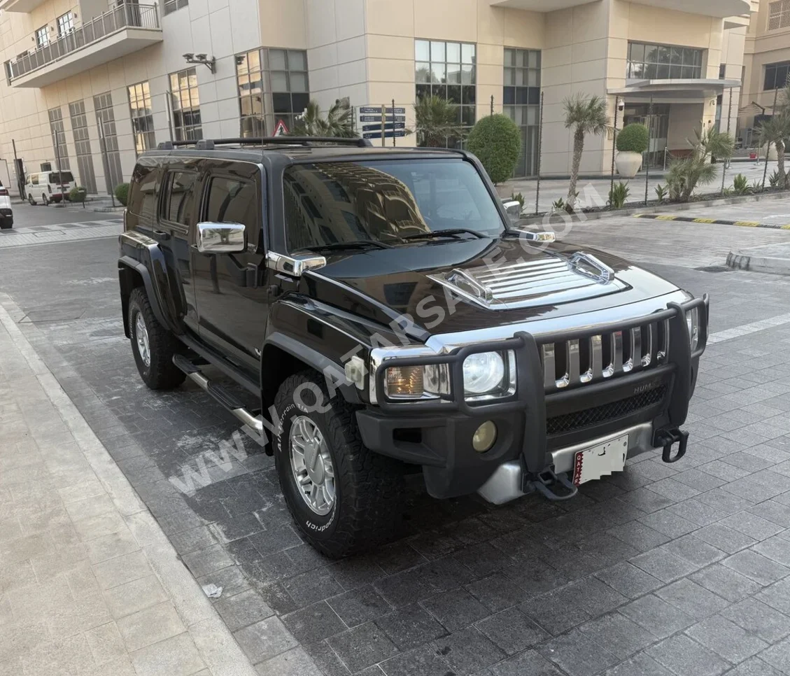 Hummer  H3  2008  Automatic  190,000 Km  5 Cylinder  Four Wheel Drive (4WD)  SUV  Black