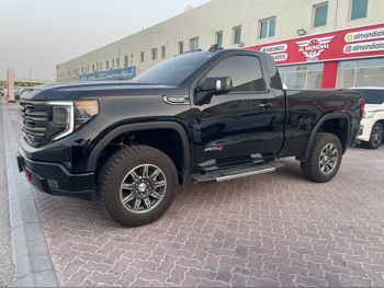 GMC  Sierra  AT4  2025  Automatic  1,800 Km  8 Cylinder  Four Wheel Drive (4WD)  Pick Up  Black  With Warranty