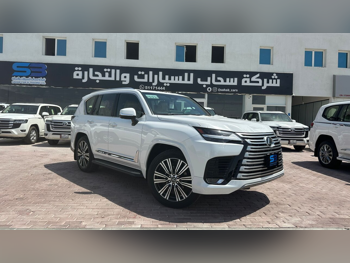 Lexus  LX  600 Luxury  2025  Automatic  0 Km  6 Cylinder  Four Wheel Drive (4WD)  SUV  White  With Warranty