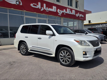 Lexus  LX  570  2011  Automatic  445,000 Km  8 Cylinder  Four Wheel Drive (4WD)  SUV  White
