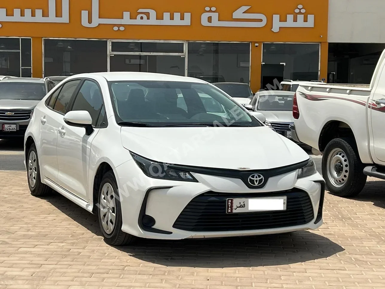 تويوتا  كورولا  ال اي  2022  اوتوماتيك  117,000 كم  4 سلندر  سحب امامي  سيدان  أبيض