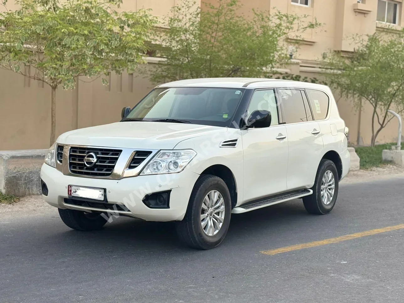 نيسان  باترول  2018  اوتوماتيك  130,000 كم  6 سلندر  دفع رباعي  اس يو في  أبيض