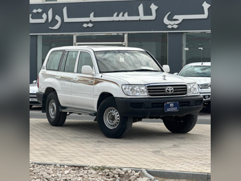 Toyota  Land Cruiser  GX  2007  Manual  300,000 Km  6 Cylinder  Four Wheel Drive (4WD)  SUV  White