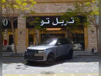 Land Rover  Range Rover  Vogue HSE  2023  Automatic  39,700 Km  8 Cylinder  Four Wheel Drive (4WD)  SUV  Gray  With Warranty