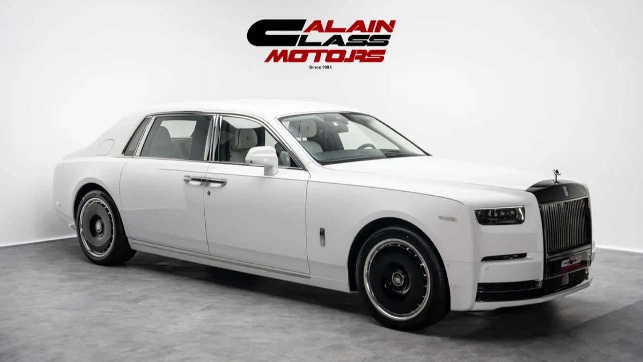 Rolls-Royce  Phantom  EWB  2025  Automatic  57 Km  12 Cylinder  All Wheel Drive (AWD)  Sedan  White
