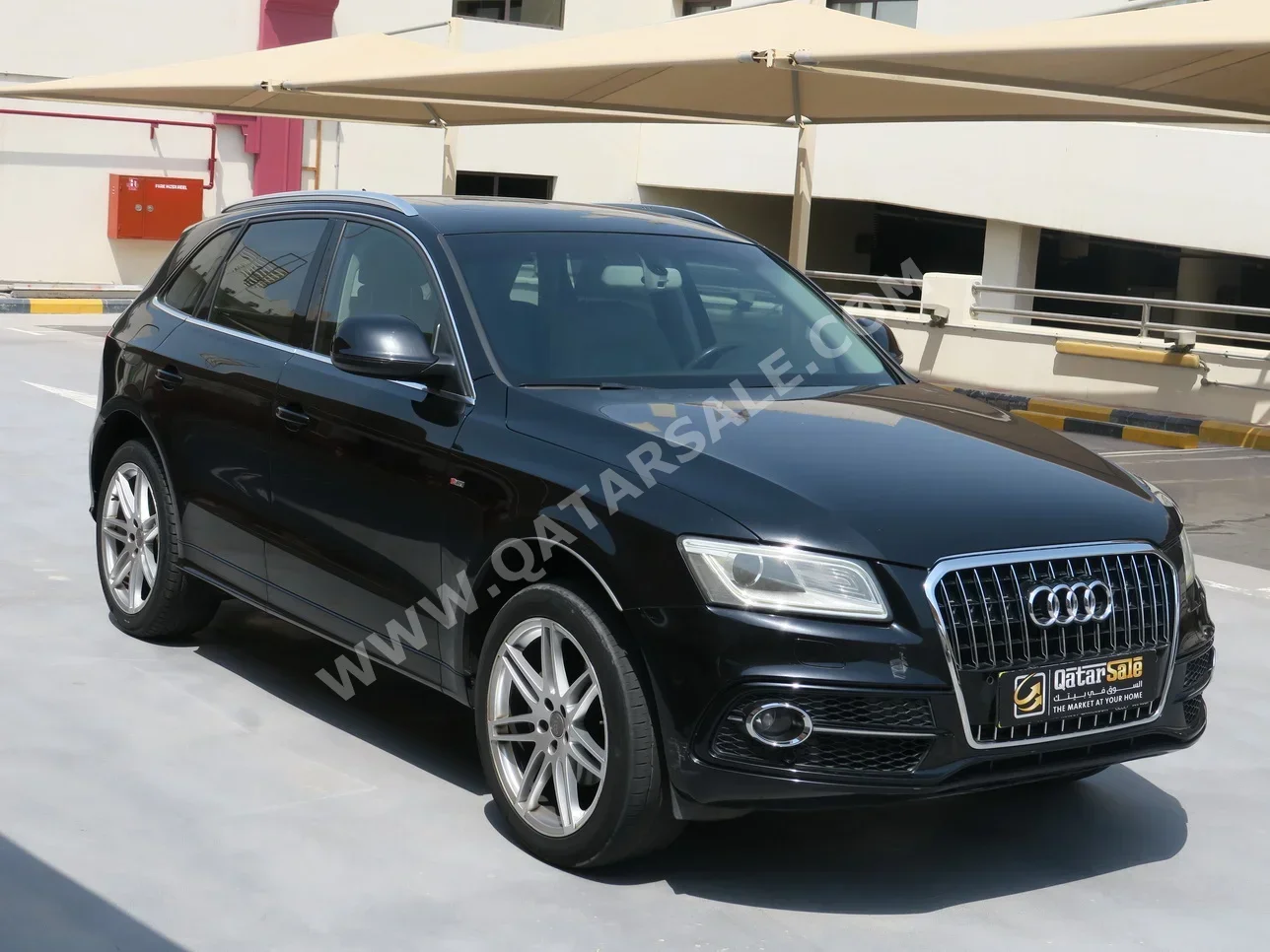 Audi  Q5  2015  Automatic  99,000 Km  4 Cylinder  All Wheel Drive (AWD)  SUV  Black