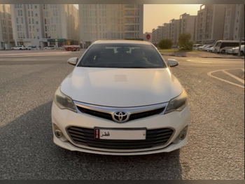 Toyota  Avalon  XLE  2015  Automatic  191,000 Km  6 Cylinder  Front Wheel Drive (FWD)  Sedan  Pearl