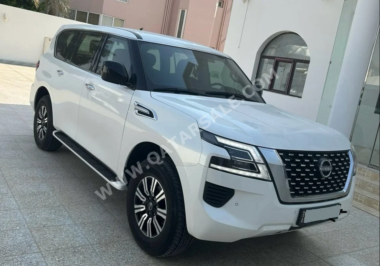 نيسان  باترول  أكس أي  2023  اوتوماتيك  34,000 كم  6 سلندر  دفع رباعي  اس يو في  أبيض  تحت الضمان