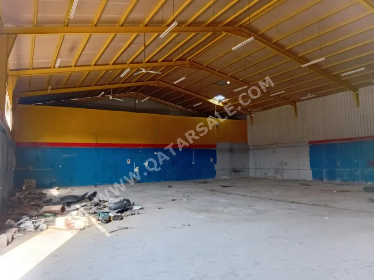Warehouses & Stores - Al Rayyan  - Industrial Area  -Area Size: 1600 Square Meter