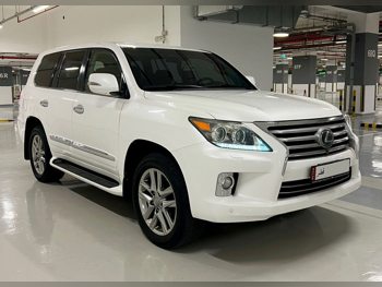 Lexus  LX  570  2013  Automatic  150,200 Km  8 Cylinder  Four Wheel Drive (4WD)  SUV  White