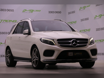 مرسيدس - بنز  جي ال اي  400  2016  اوتوماتيك  138,000 كم  6 سلندر  دفع رباعي  اس يو في  أبيض