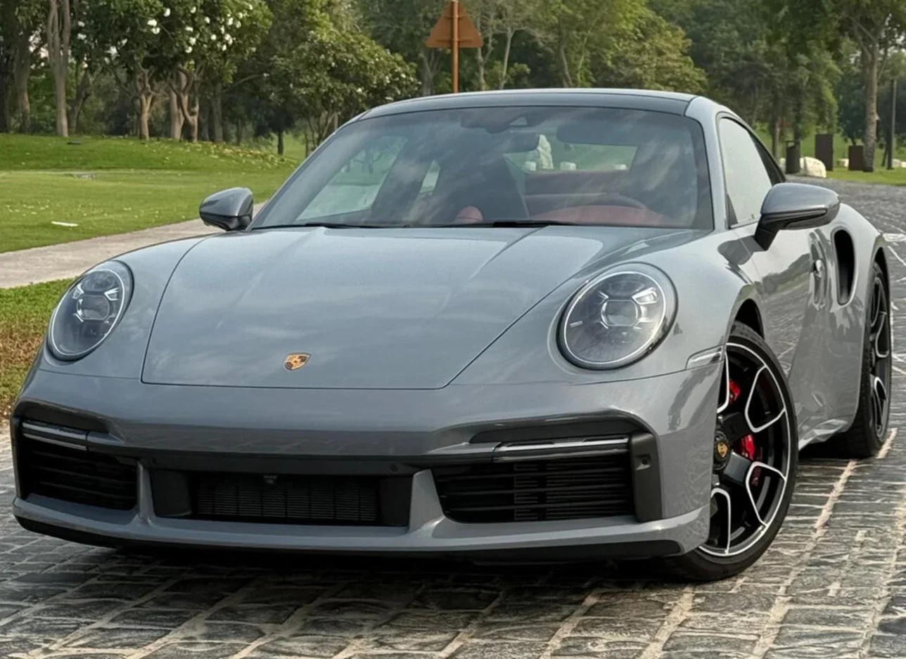 بورش  911  توربو  2024  اوتوماتيك  4,700 كم  6 سلندر  دفع كلي مستمر  كوبيه \ سبورت  رمادي  تحت الضمان