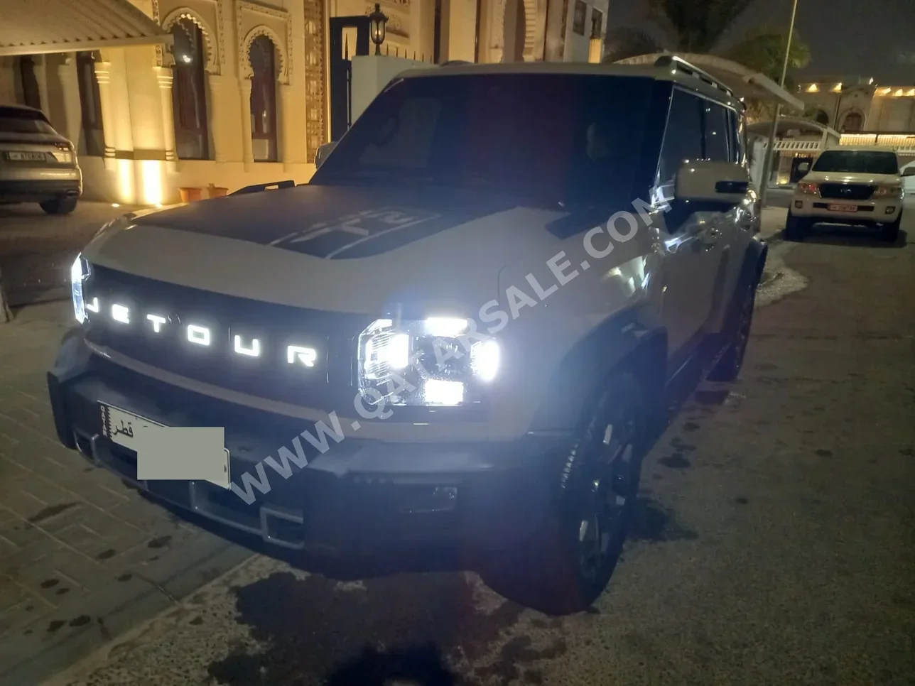 Jetour  T2  2025  Automatic  11,000 Km  4 Cylinder  Four Wheel Drive (4WD)  SUV  Beige  With Warranty
