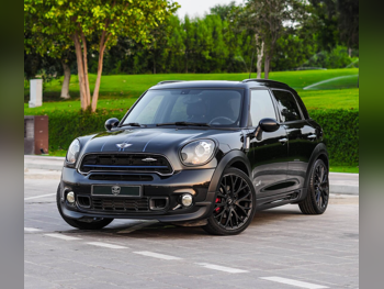 Mini  Cooper  CountryMan JCW  2014  Automatic  60,000 Km  4 Cylinder  All Wheel Drive (AWD)  Hatchback  Black