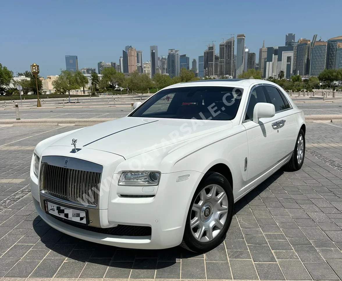 رولز - رويس  غوست  2011  اوتوماتيك  72,000 كم  12 سلندر  دفع كلي مستمر  سيدان  أبيض